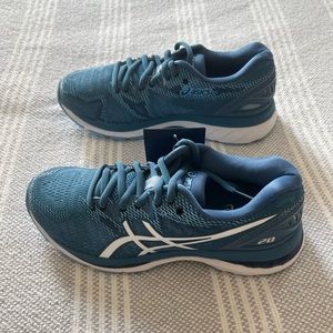 NIB NWT Asics Gel Nimbus 20 Azure Blue 6